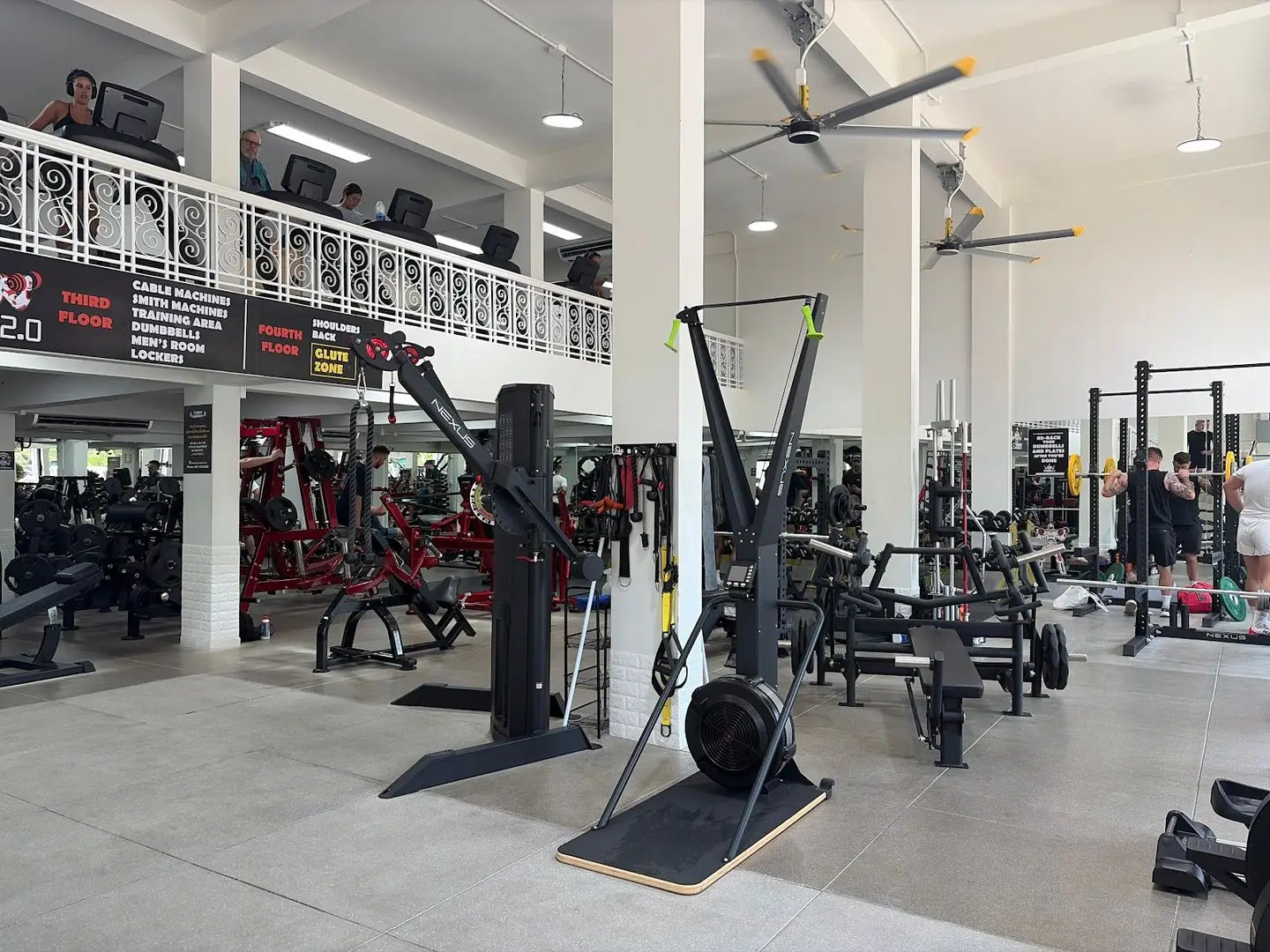 Inside Pump Fitness 2.0, Chiang Mai