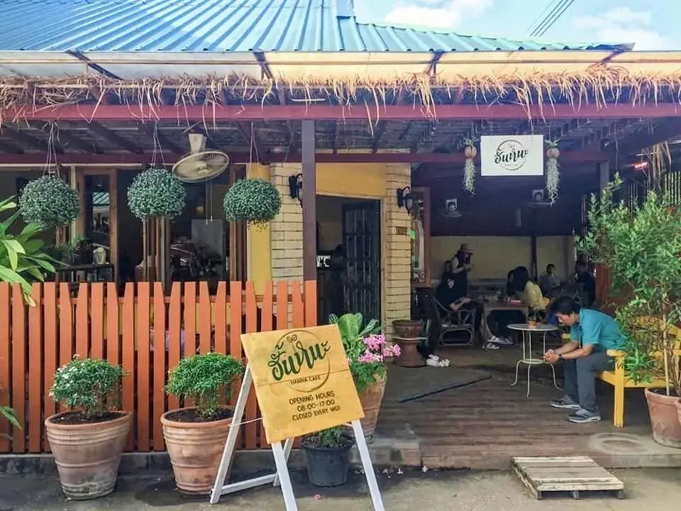 Hanna Restaurant & Cafe from the street