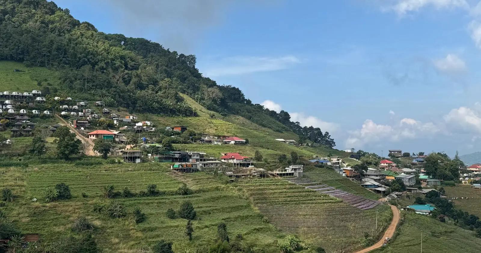 Mountain view over the Mae Sa valley on the Samoeng Loop