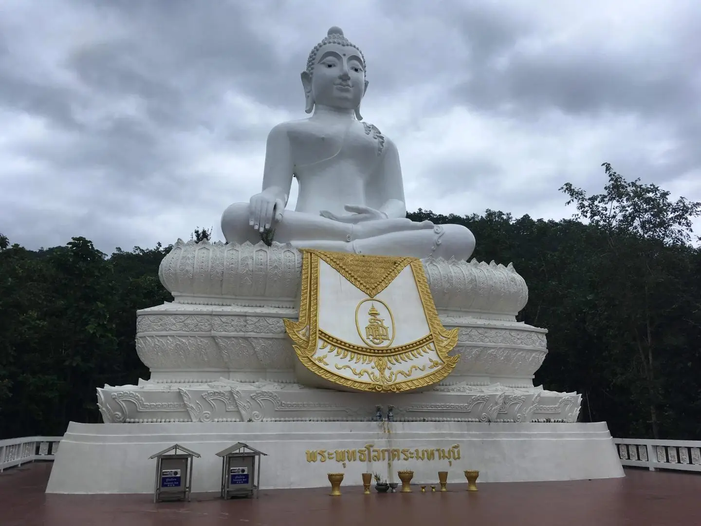 The Big Buddha at Wat Phra That Mae Yen above Pai