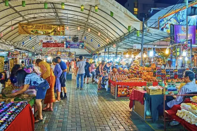 Anusarn Market