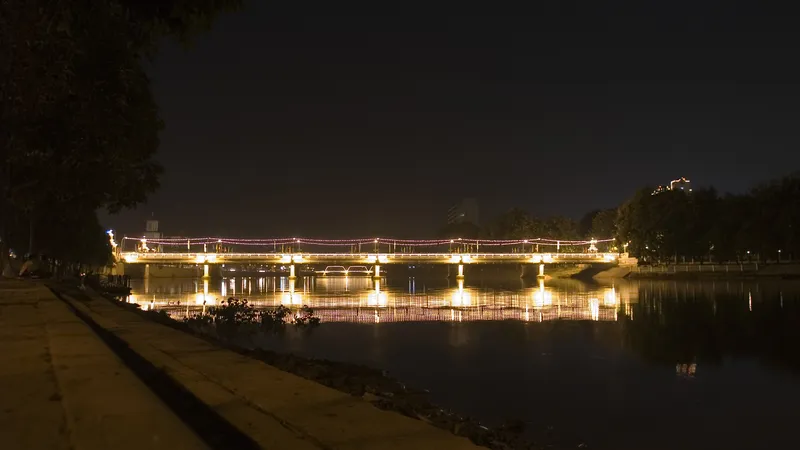 Nawarat Bridge