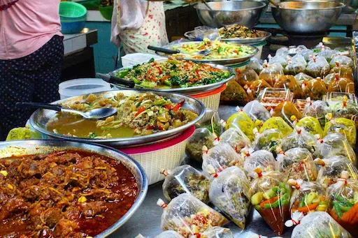 Siri Wattana Market